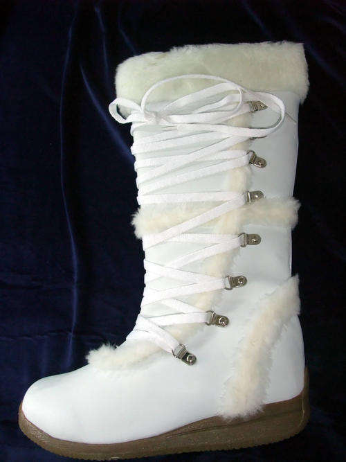 FUR LACE UP BOOTS WHITE -  SIZE: 4