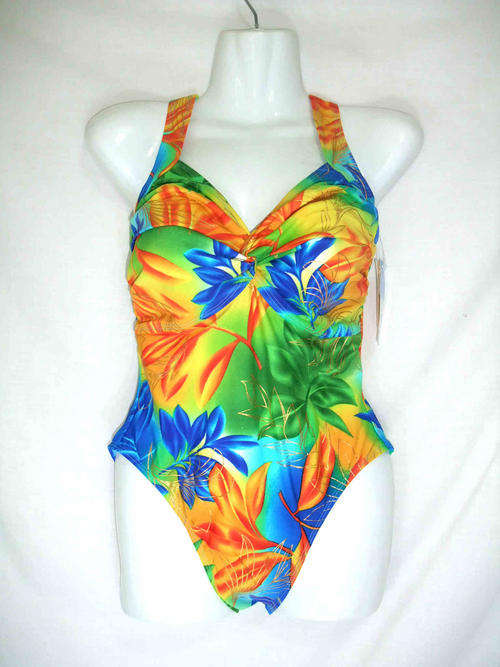 HOT SEXY SWIMSUIT 38