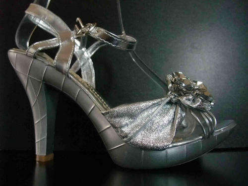 POP!Sale Silver Crystal Rose High Heel: Size 4