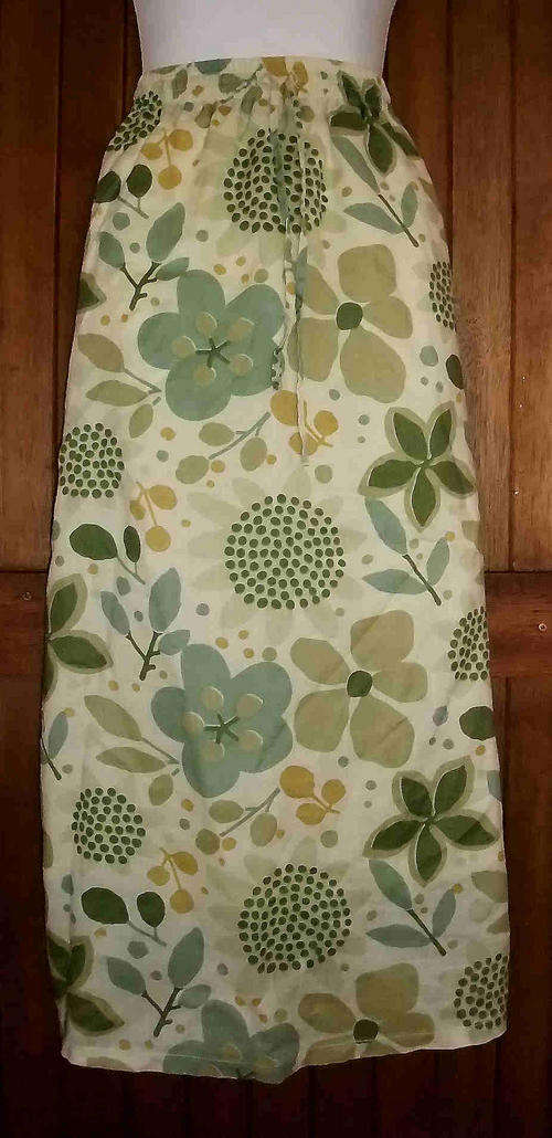 FLORAL WOMANS RETRO SKIRT