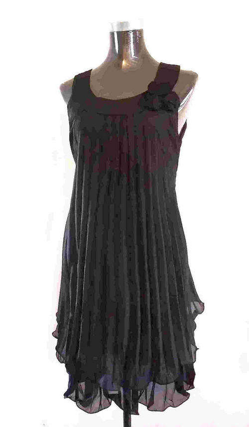 Elegant Black Chiffon Pleated Dress Rose Front With Belt  Size 32/34