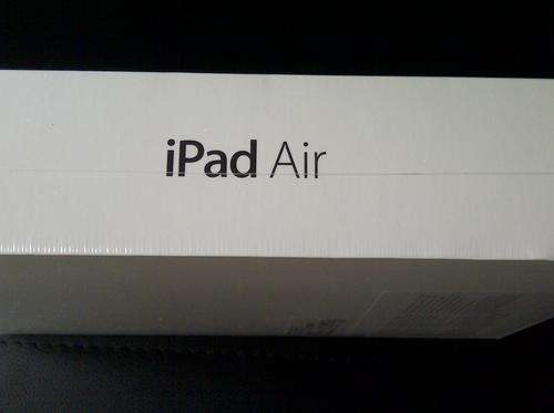 APPLE iPAD AIR 16gb B/New[SEALED] |RETINA Display| Wi-Fi+CELLULAR| SpaceGrey***