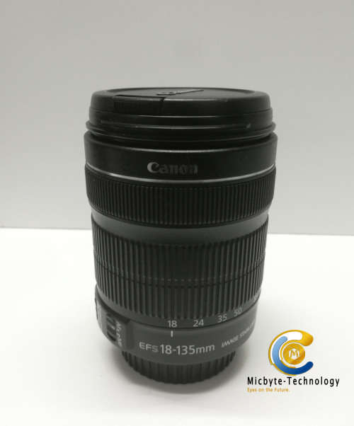 Canon EF-S 18-135mm f/3.5-5.6 IS STM Lens