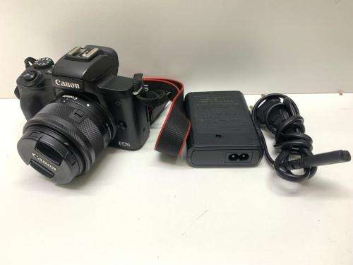 CANON EOS M50 MIRRORLESS CAMERA WITH EF-M 15-45MM LENS