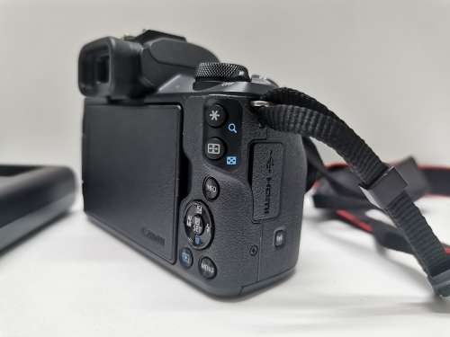 CANON EOS M50 MARK II MIRRORLESS CAMERA WITH 15-45MM LENS