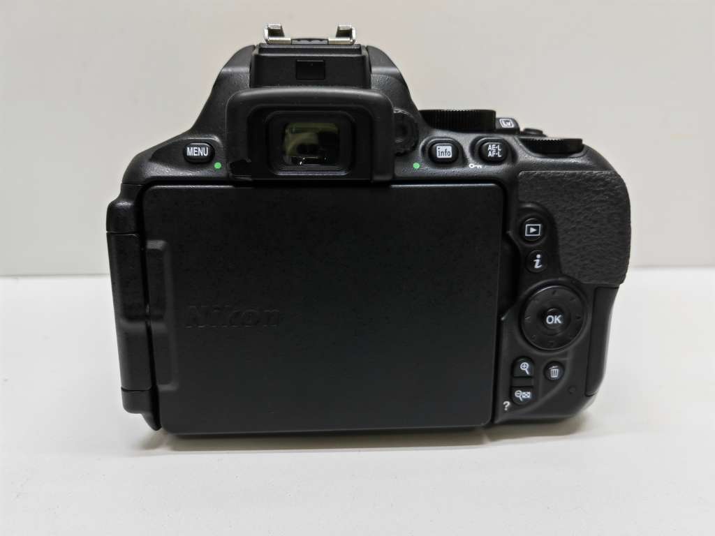 Nikon D5600 Dslr Camera Combo kit