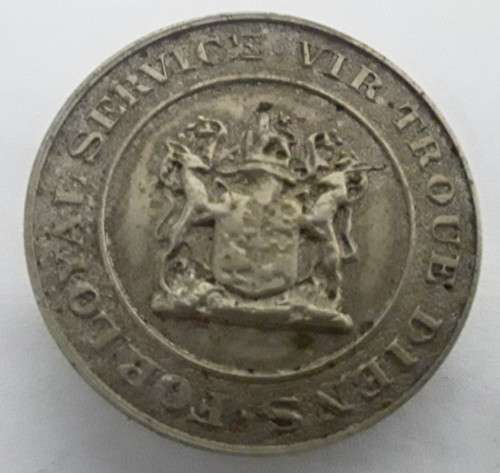 3 x WW2 South Africa badges.  1 bid takes all!