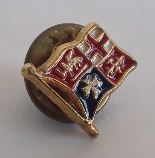 4 x Vintage Enameled Lapel Badges. Pins intact.