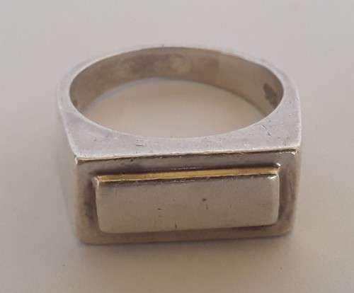 Vintage Solid Sterling Silver Modernist Ring. Size K. 7.9 Grams.