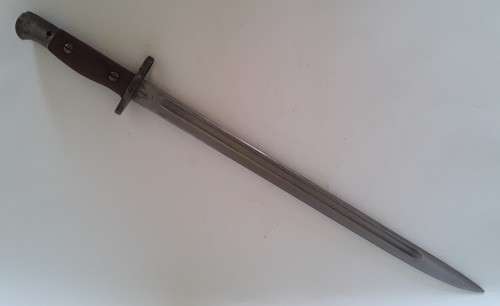 WW1 Pattern 1907 Sword Bayonet By Sanderson With Scabbard.  Dated 1918.