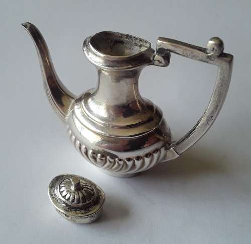Solid Sterling Silver Hallmarked Miniature Tea Set By John Rose. Birmingham, 1955.