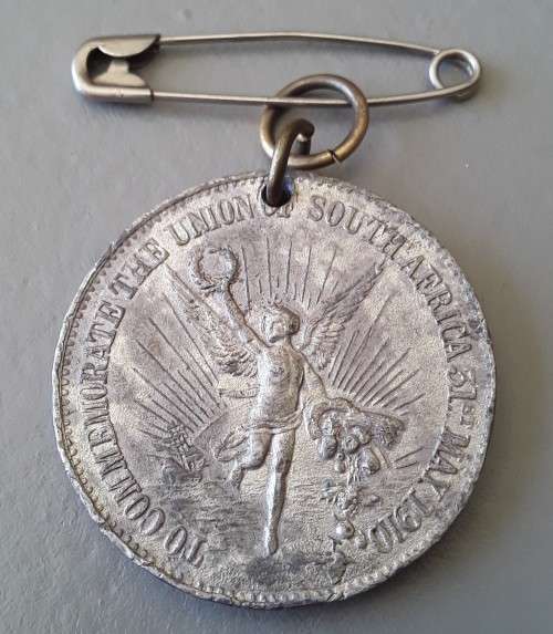 1910 `Formation of the Union of South Africa` Commemorative Medallion.