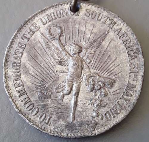 1910 `Formation of the Union of South Africa` Commemorative Medallion.