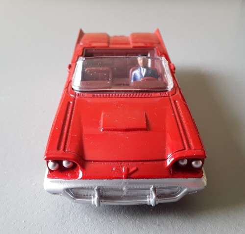 Boxed Dinky Toys (DeAgostini) Die Cast Cabriolet Ford `Thunderbird`. No. 555. 118 mm.