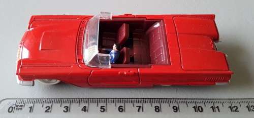 Boxed Dinky Toys (DeAgostini) Die Cast Cabriolet Ford `Thunderbird`. No. 555. 118 mm.