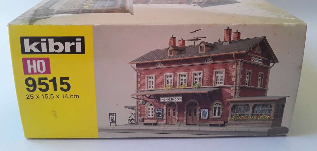 Kibri `Koningsmoor Station` Kit. HO Scale. NO : 9515. 25 x 15.5 x 14cm. Mint in box.