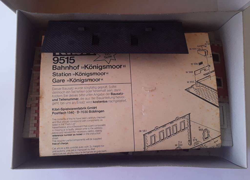 Kibri `Koningsmoor Station` Kit. HO Scale. NO : 9515. 25 x 15.5 x 14cm. Mint in box.