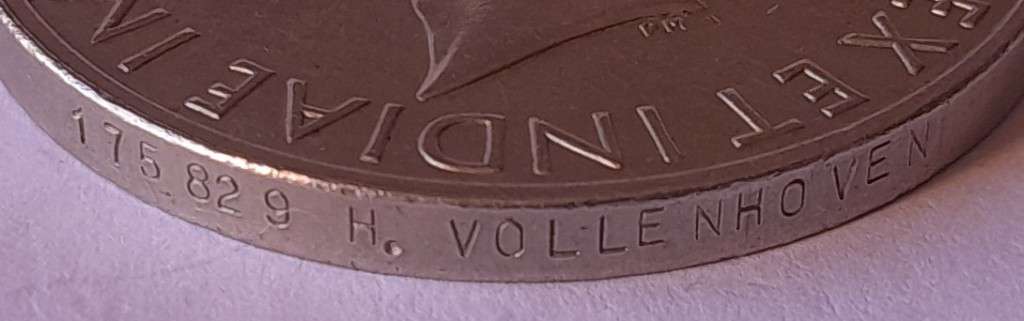 WW2 War Medal 1939-1945 To `175829 H. Vollenhoven`.