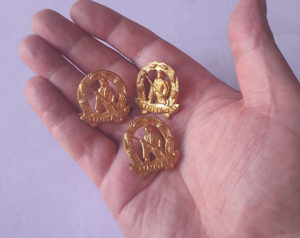 Lot of 3 x SADF Commando Collar Badges. Pins Intact.