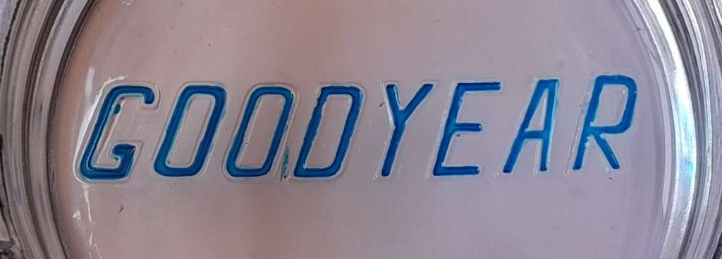 Vintage `Goodyear G291` Tyre Ashtray. 15.5 cm.