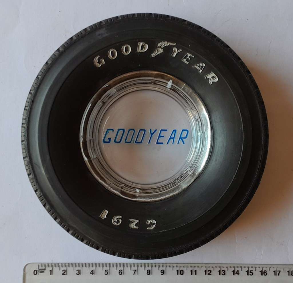 Vintage `Goodyear G291` Tyre Ashtray. 15.5 cm.