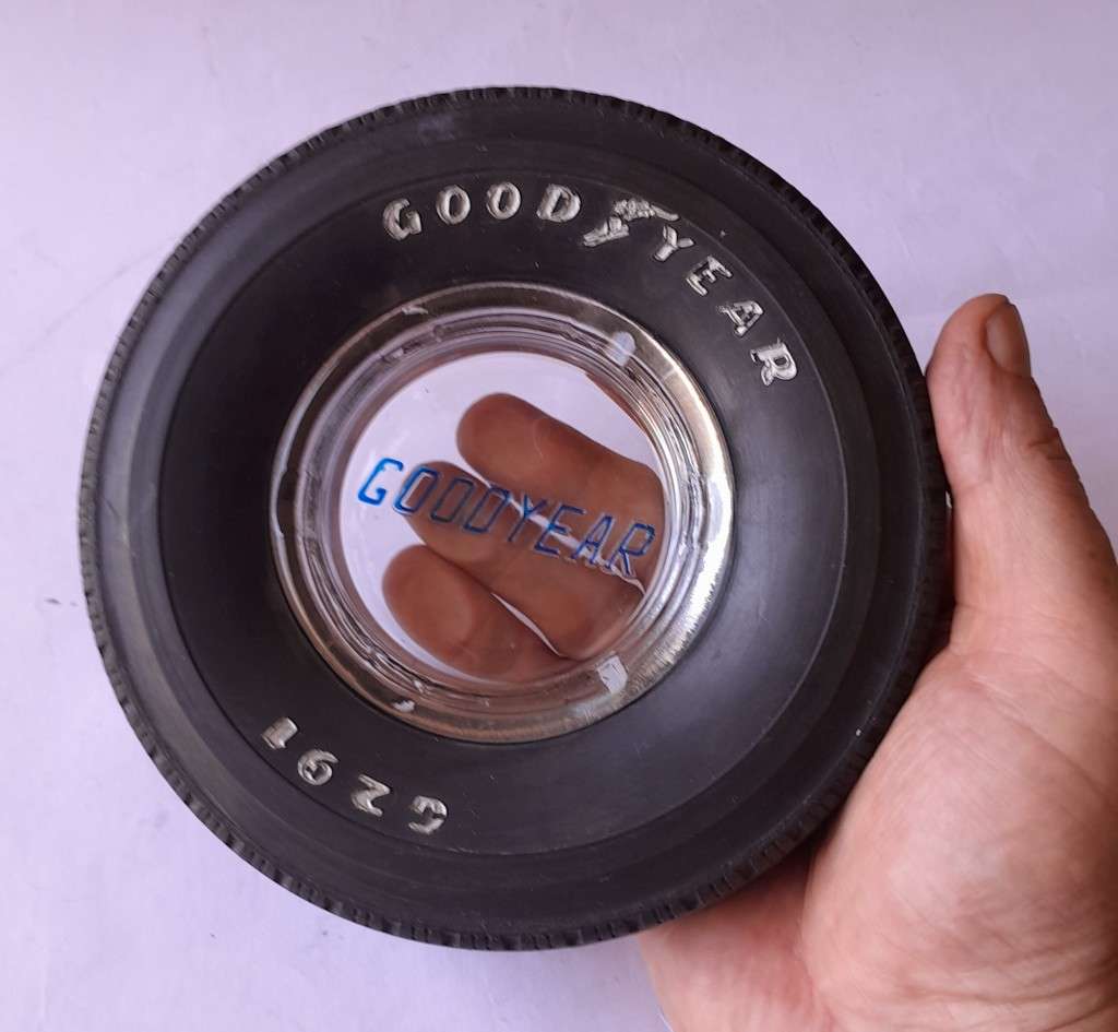 Vintage `Goodyear G291` Tyre Ashtray. 15.5 cm.