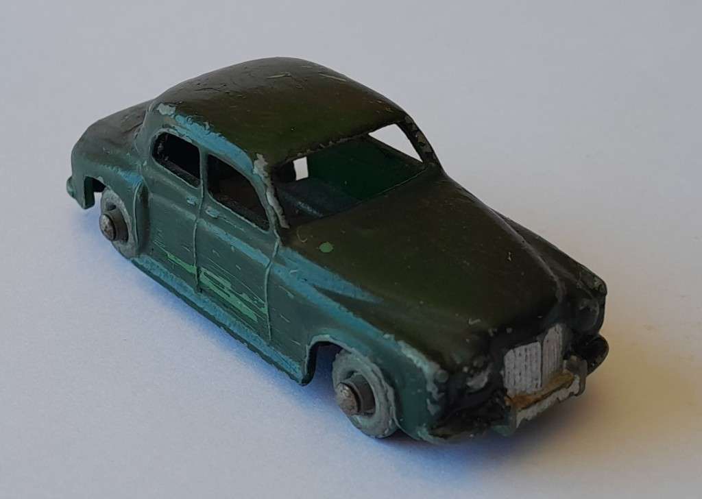 Lesney Matchbox `Rover 105 Rovermatic No 19`.