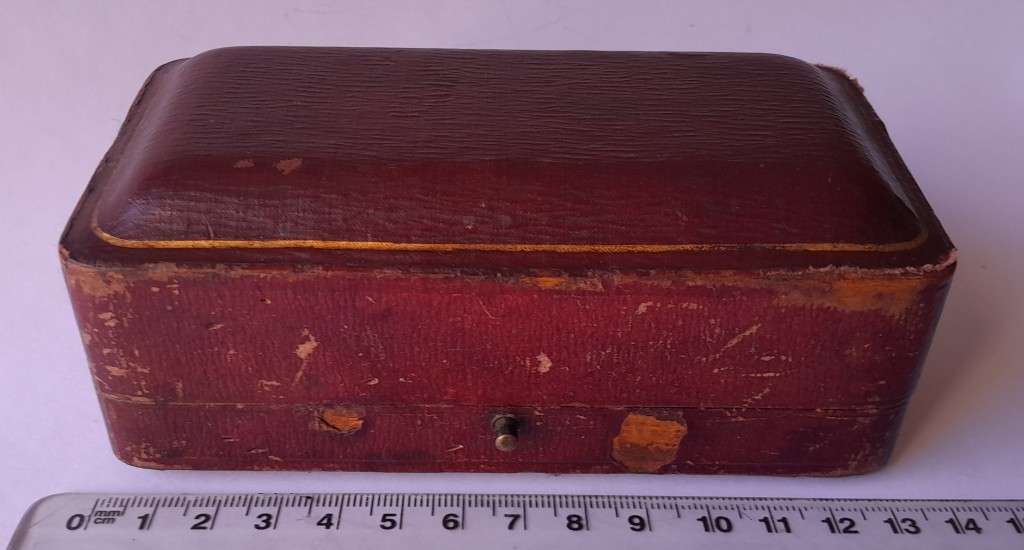 Pair Edwardian Solid Silver Napkin Rings In Original Case. C & Co, Birmingham, 1907.