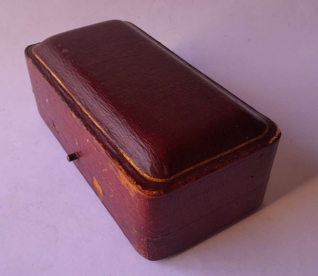 Pair Edwardian Solid Silver Napkin Rings In Original Case. C & Co, Birmingham, 1907.