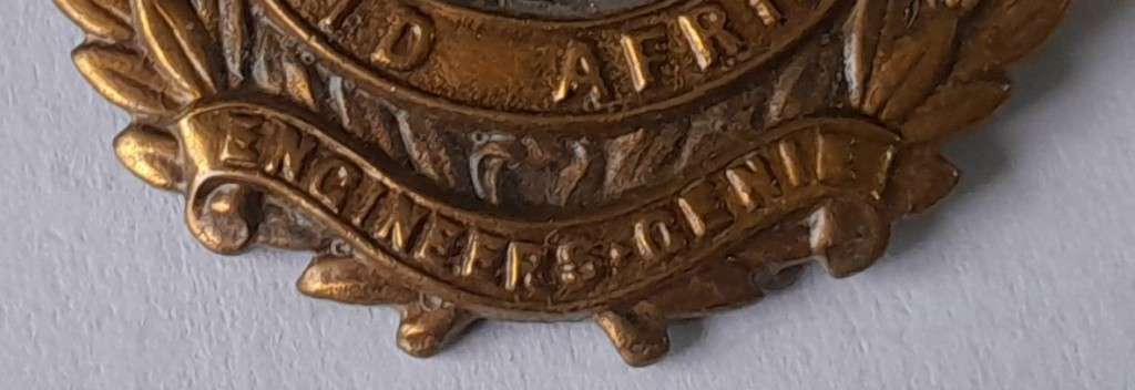 WW2 SA Army Engineer Corps Cap Badge. Clasp Intact.