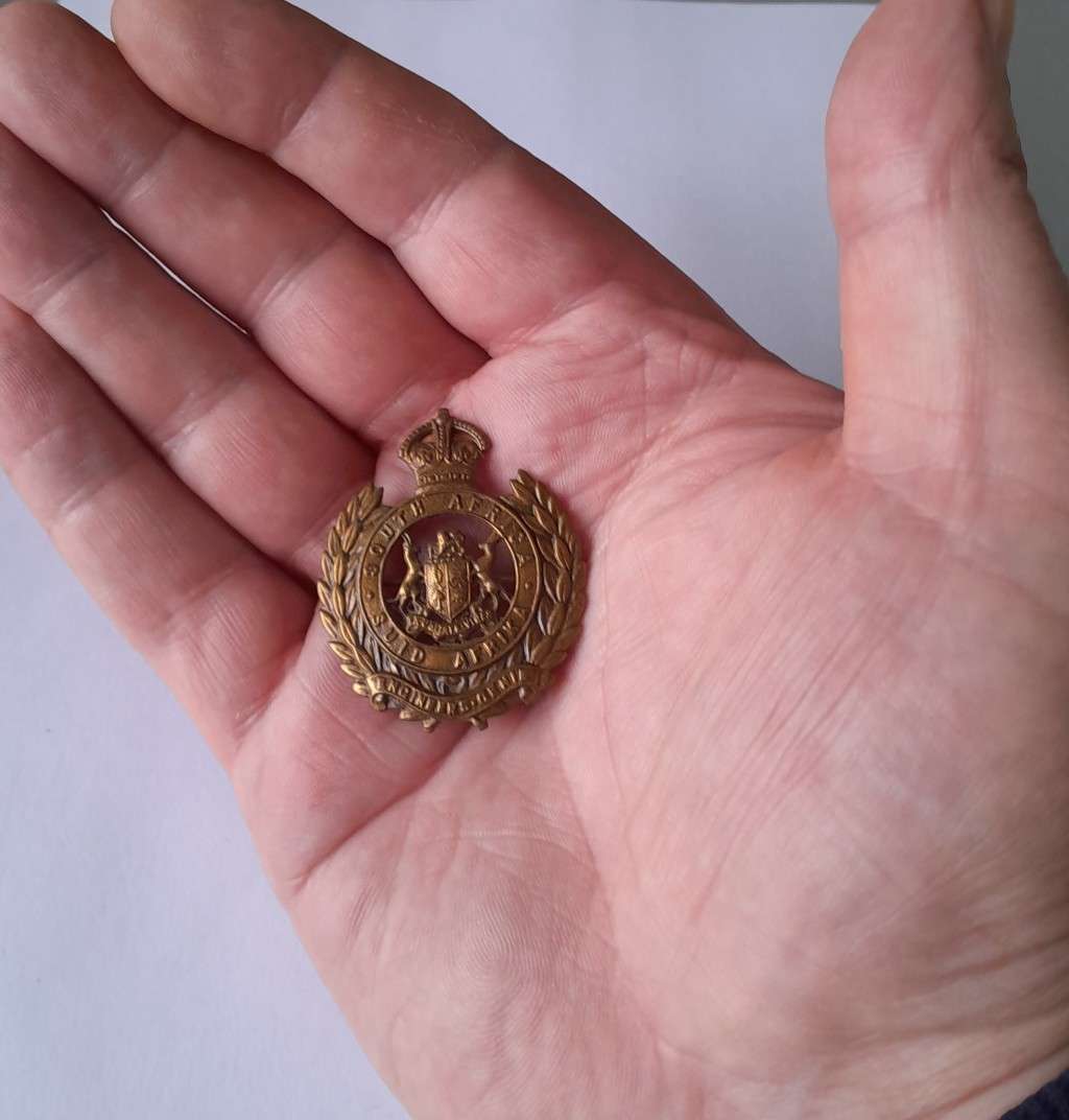 WW2 SA Army Engineer Corps Cap Badge. Clasp Intact.
