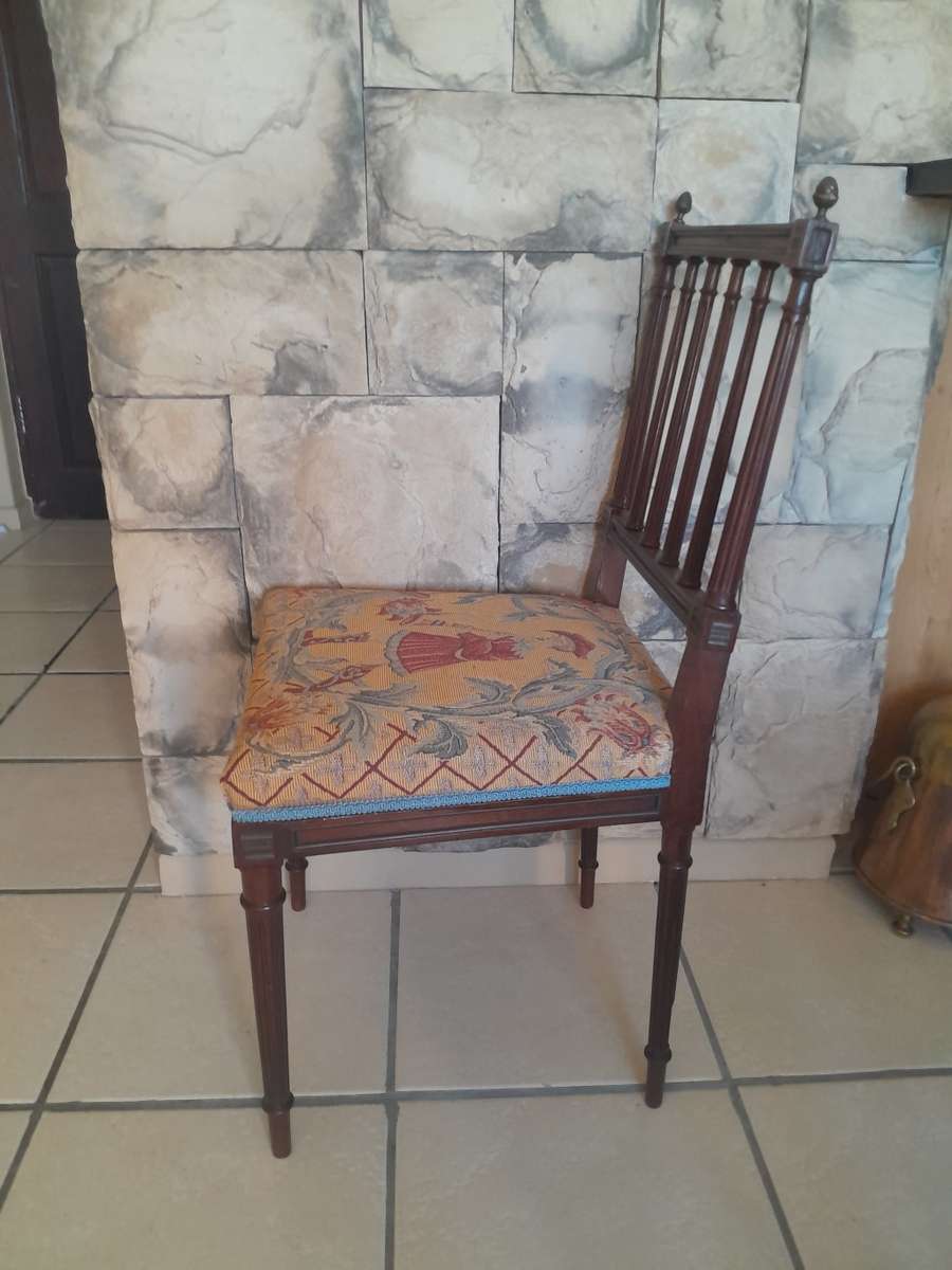 Pair Victorian Louis XVI Style Side Chairs With Beautiful Upholstery (Collection Only).