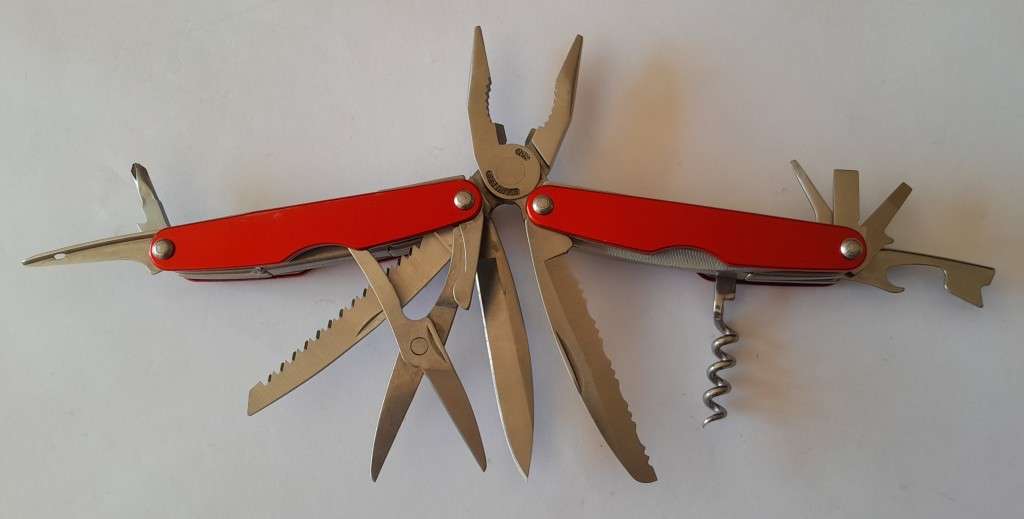 Cape Union Multi-Tool With Pouch.