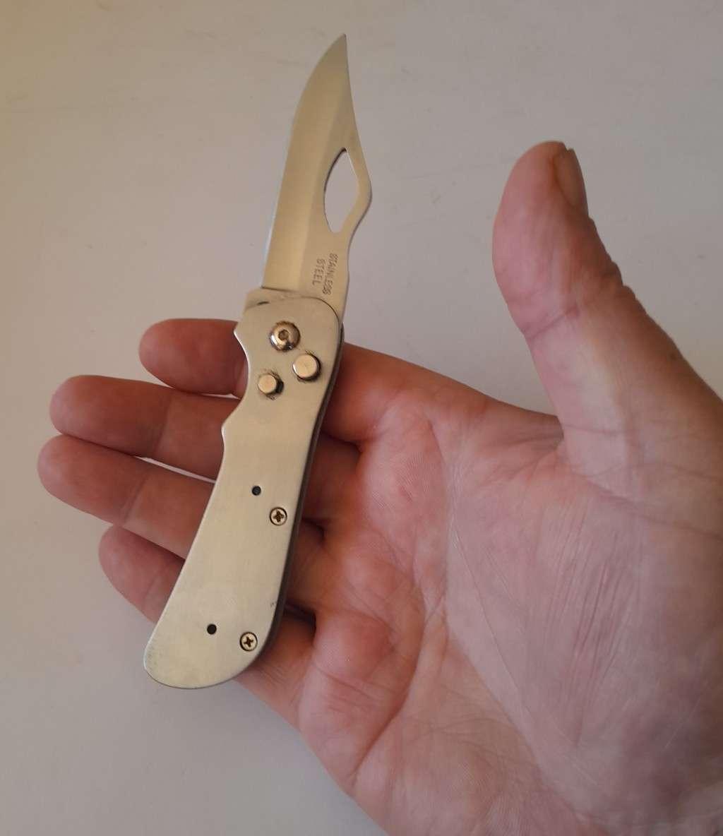 All-Steel Paramilitary Pocket Knife With Belt Clip.  17.5cm.