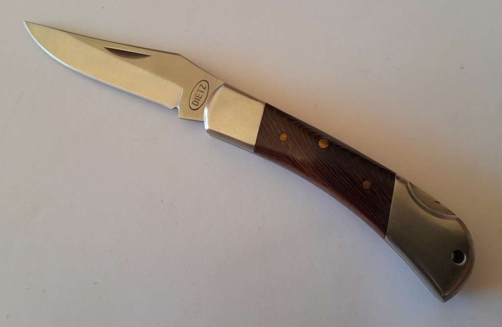 Vintage Dietz Folding Pocket Knife.  15.5cm.