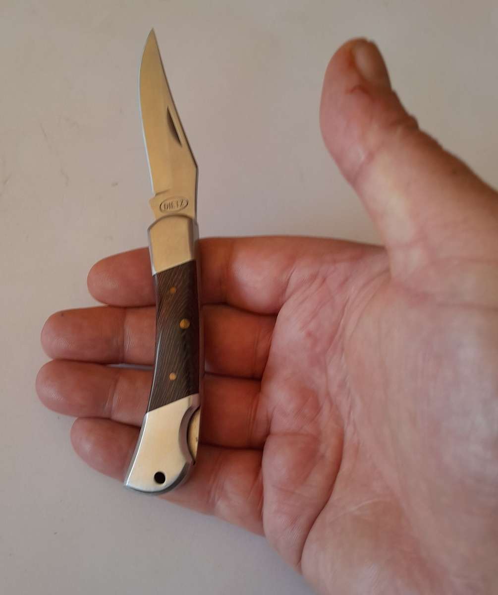 Vintage Dietz Folding Pocket Knife.  15.5cm.