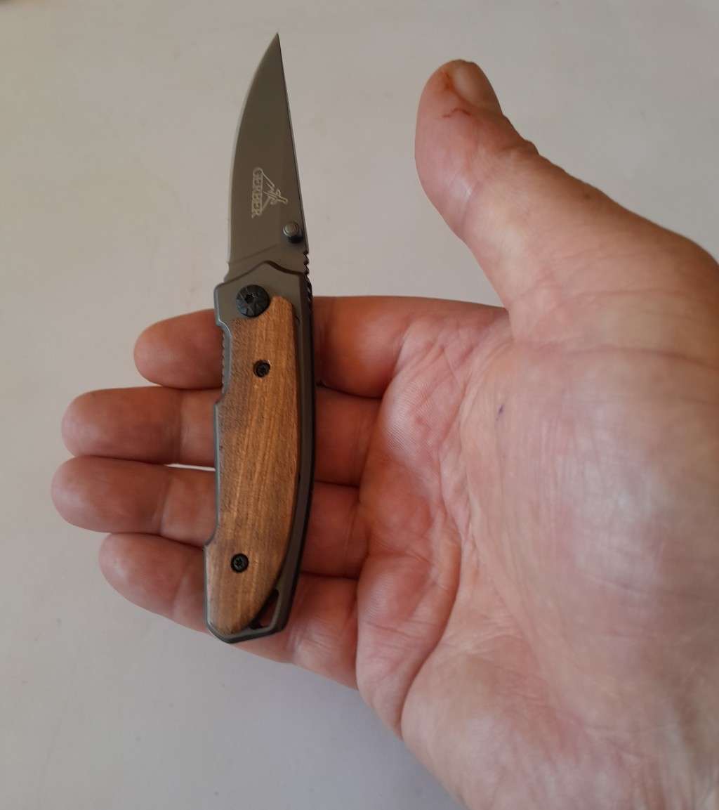 "Reserved" Gerber X18 Folding Knife with Cedar Wood Grips.  15cm.
