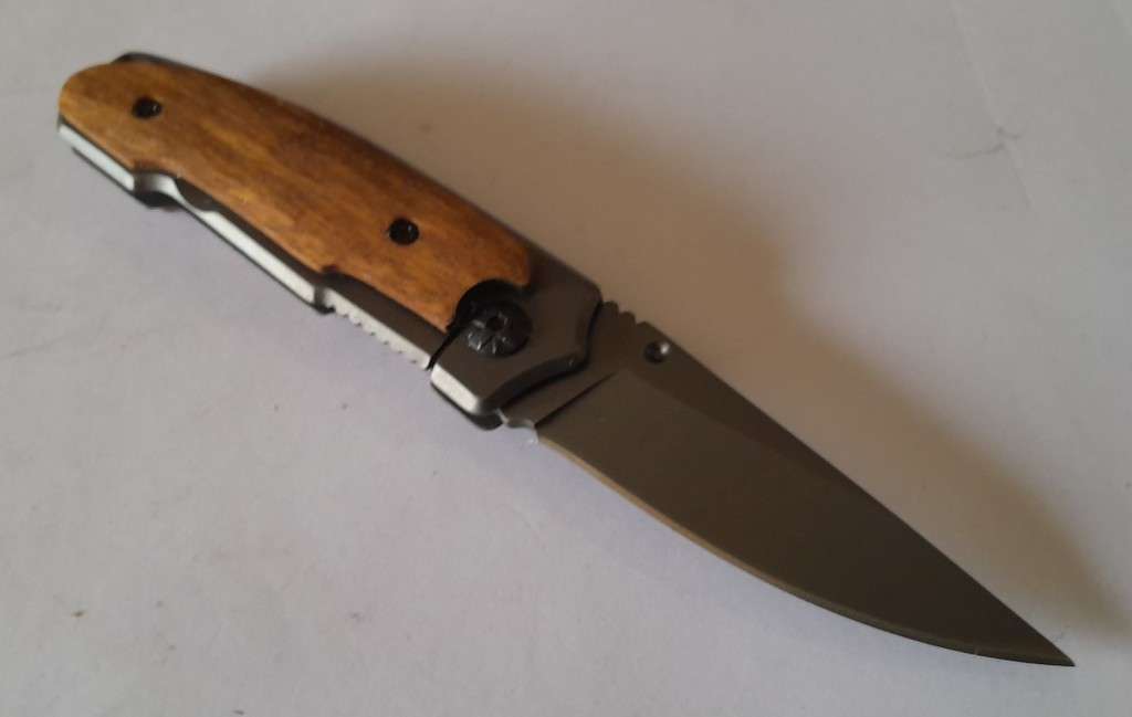 "Reserved" Gerber X18 Folding Knife with Cedar Wood Grips.  15cm.