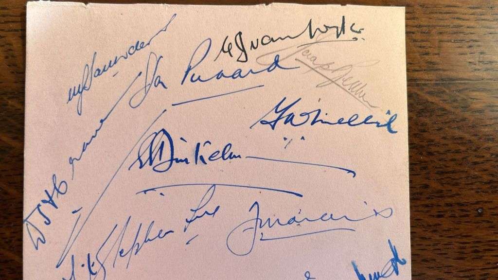 1951/52 Springbok Squad Original Team Photo and Signatures, details below