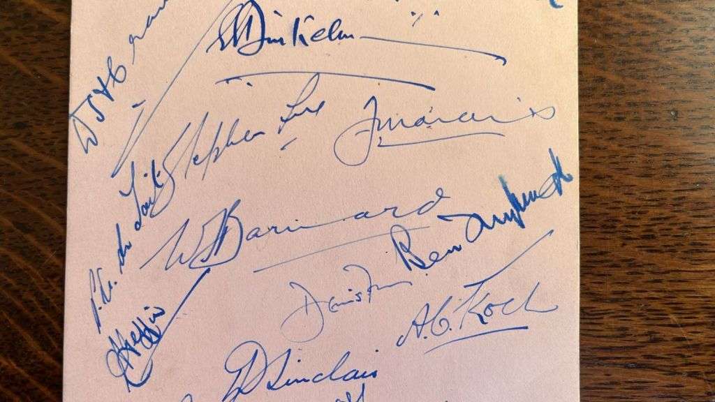 1951/52 Springbok Squad Original Team Photo and Signatures, details below