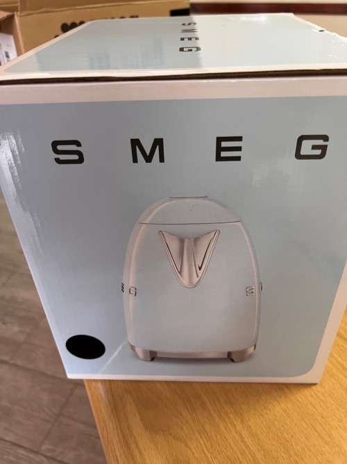 Smeg kettle 1.7l black