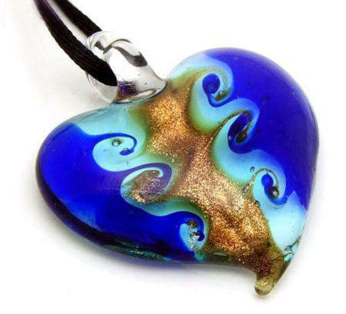 BEAUTIFUL HEART MURANO LAMPWORK GLASS PENDANT