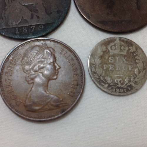 Collectible coins from England 1872 to 1975