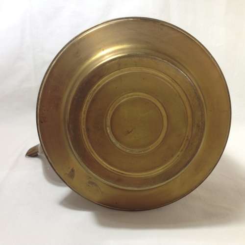 Brass kettle with ceramic handle