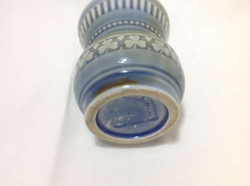 Wade Irish pottery mini vase