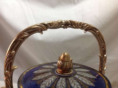 Beautiful biscuit barrel tin