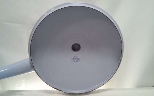 Vintage cast iron and enamel pot - Made in Holland - display item