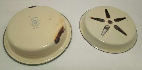 Most unusual vintage Kockums enamel soap dish