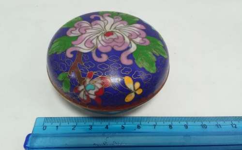 Beautiful Vintage Cloisonne trinket box