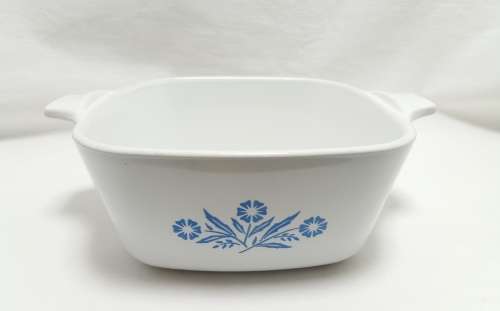Small Corning ware Cornflower dish P-43-B ( 2 3/4 cup)